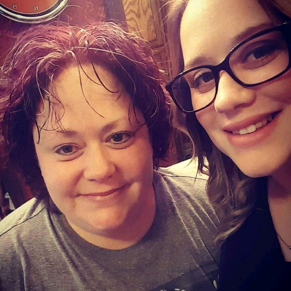 Meet your Posher, Christi - Picture 1 of 1